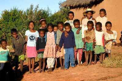 Pose photo matinale, en groupe, en portrait, les photos doivent maintenant occuper une place dans leurs maisons.