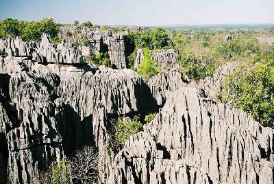 Panorama sur les grands Tsinguys.