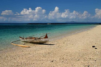 La plage de Tanikely, un bon spot de pmt (palme, masque, tuba), attention aux coraux